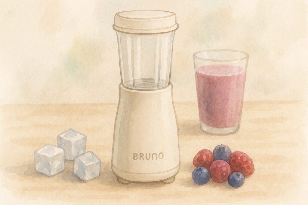 ブレンダーの横に小さな氷と冷凍ベリーを並べた水彩画風イラスト。